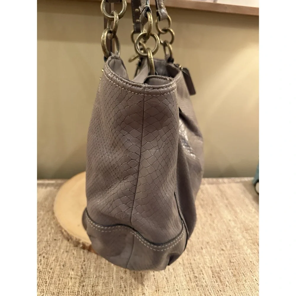 Coach Gray snakeskin Leather Embossed Triple Section Shoulder Bag‎ Purse 16834